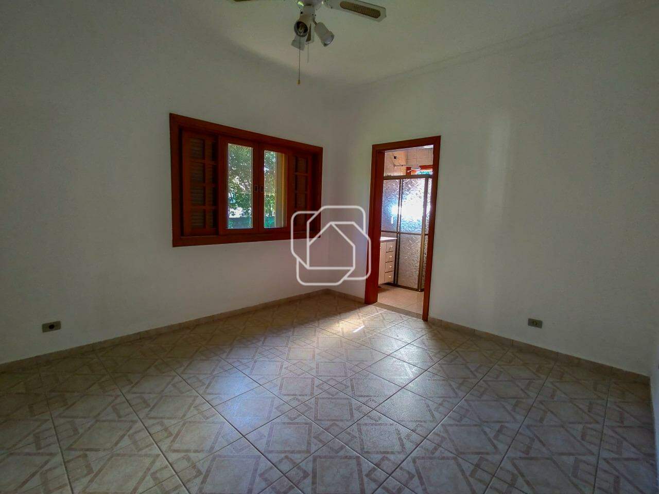 Casa de Condomínio para aluguel em Itu - SP - Condomínio City Castelo: Suíte