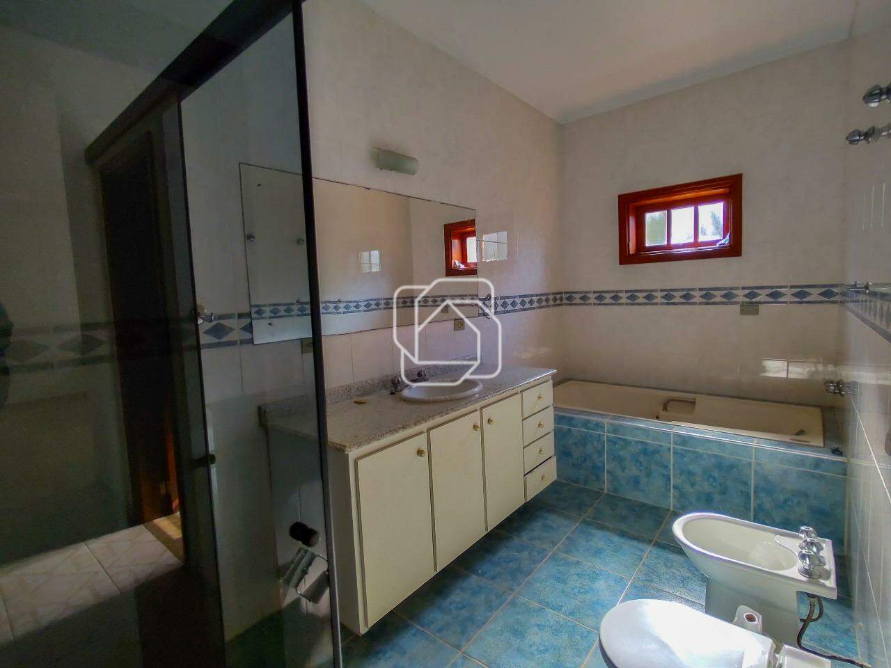 Casa de Condomínio para aluguel em Itu - SP - Condomínio City Castelo: Banheiro