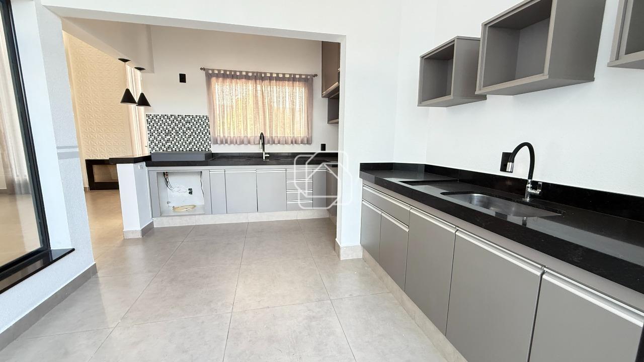 Casa à venda em Salto - SP - Village Moutonnée: 