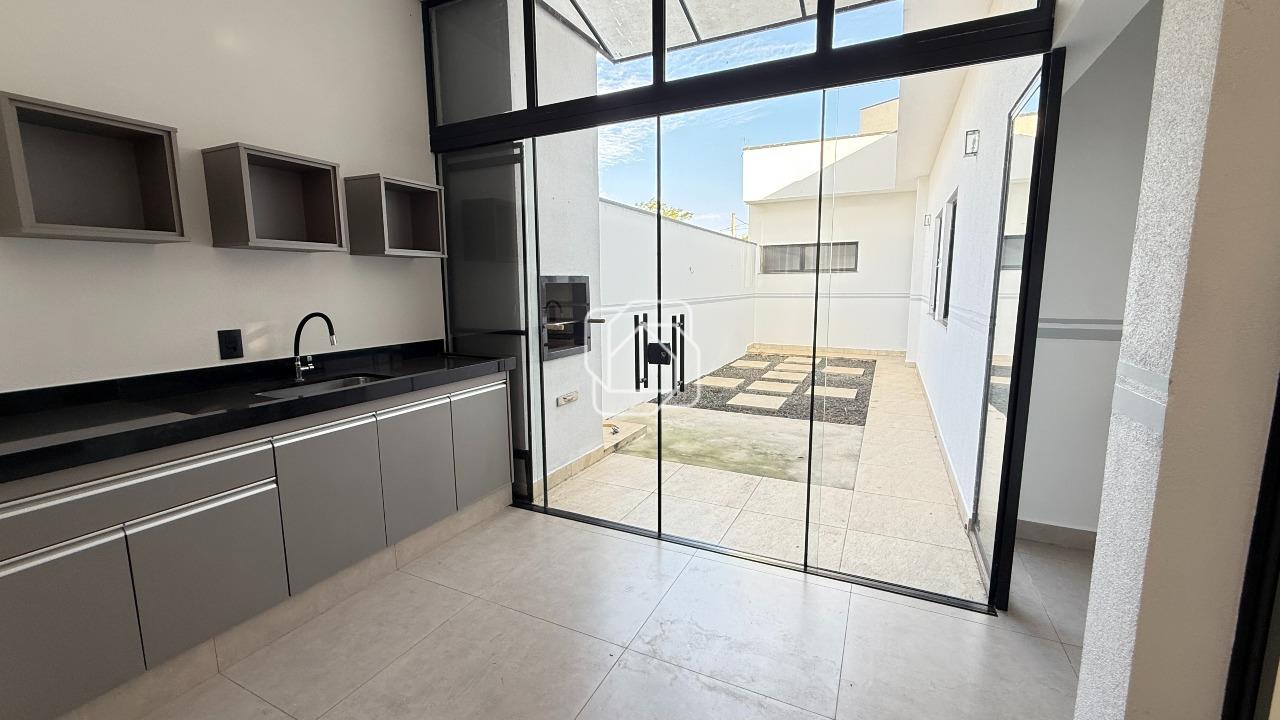 Casa à venda em Salto - SP - Village Moutonnée: 