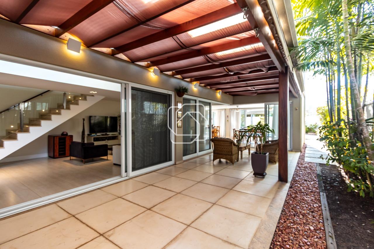 Casa de Condomínio para aluguel em Indaiatuba - SP - Helvetia Park: Espaço de convivência coberto