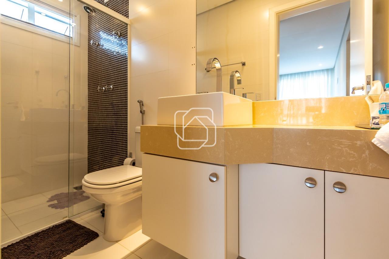 Casa de Condomínio para aluguel em Indaiatuba - SP - Helvetia Park: Banheiro