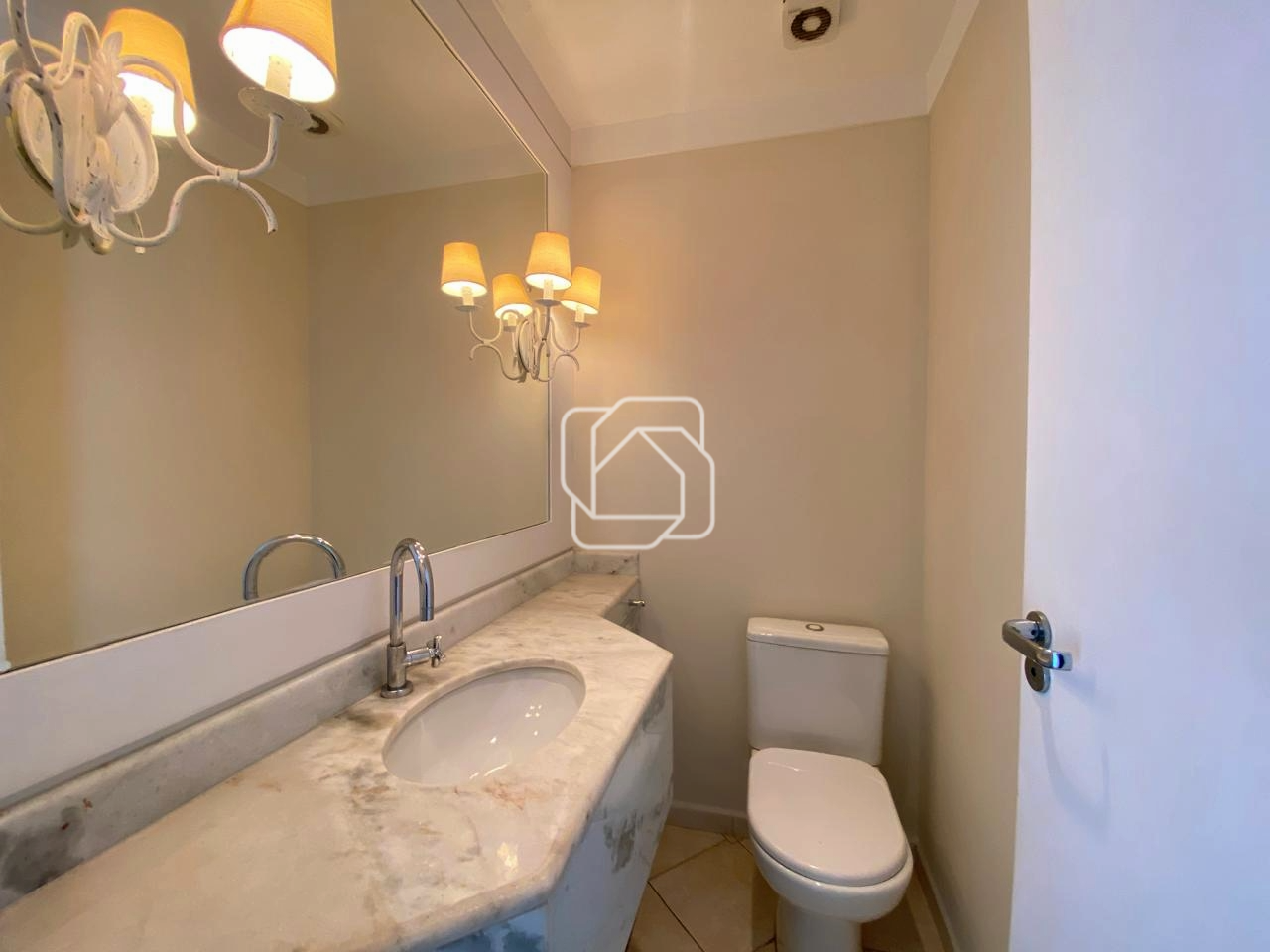 Apartamento para aluguel em Indaiatuba - SP - Residencial Giovana: LAVABO