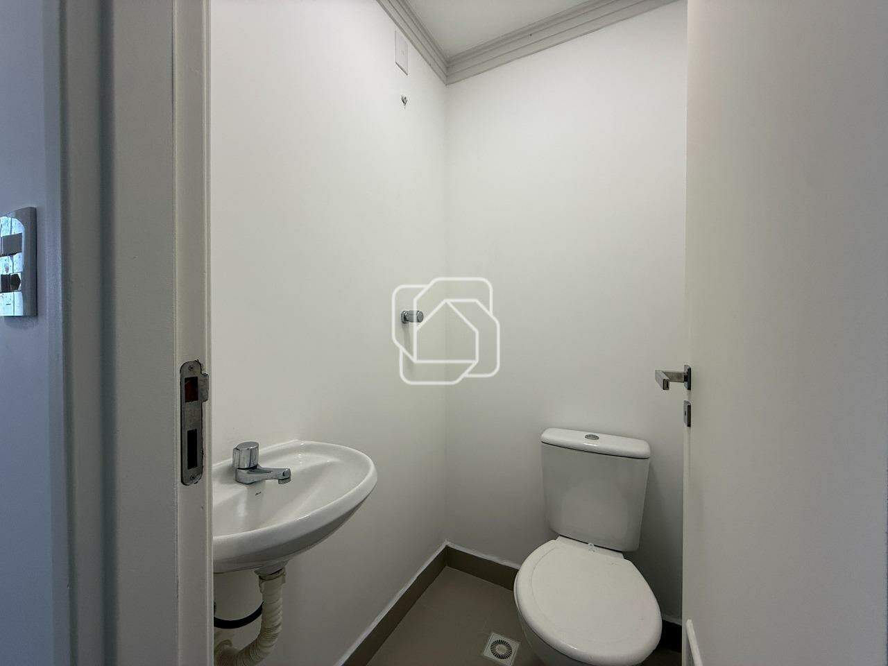 Apartamento à venda em Indaiatuba - SP - Condomínio Residencial Due: Banheiro