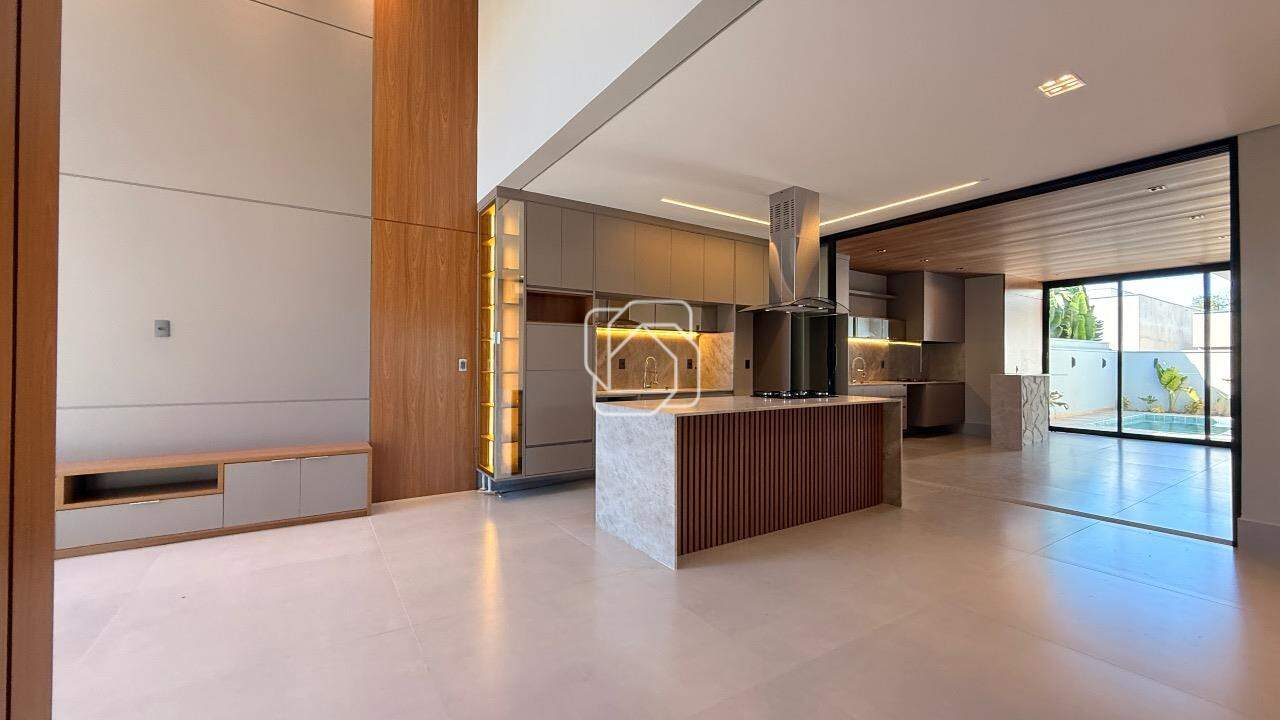 Casa de Condomínio à venda em Indaiatuba - SP - Jardim Villa Sapezal: Sala de estar