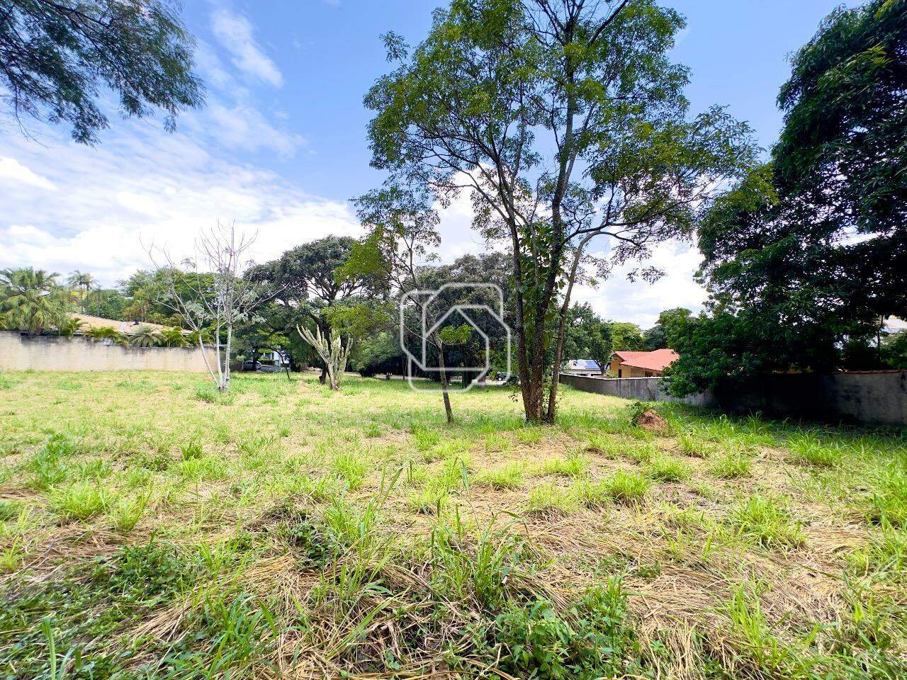 Terreno à venda em Itu - SP - Condomínio Mangueiras de Itu: 