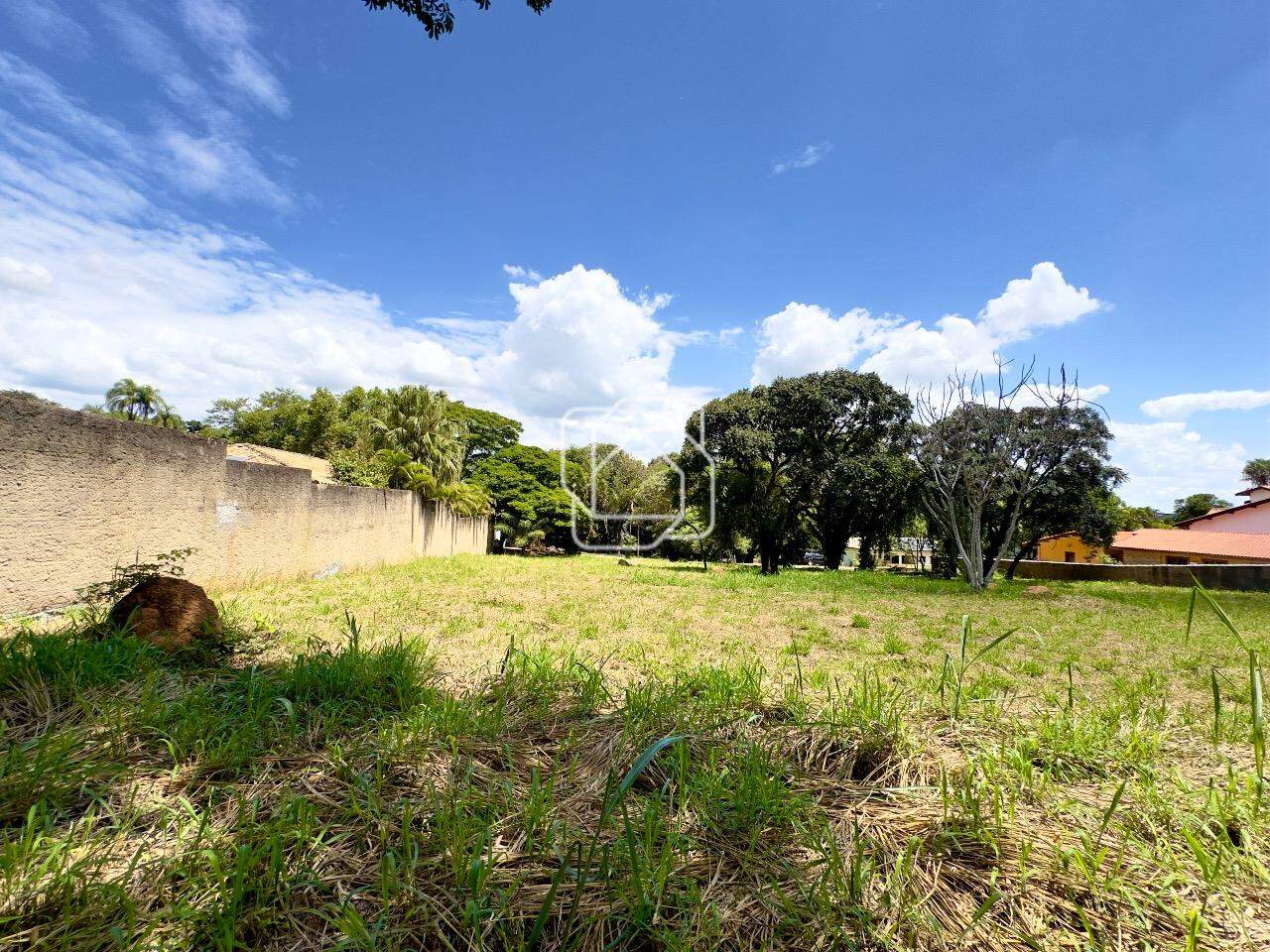 Terreno à venda em Itu - SP - Condomínio Mangueiras de Itu: 
