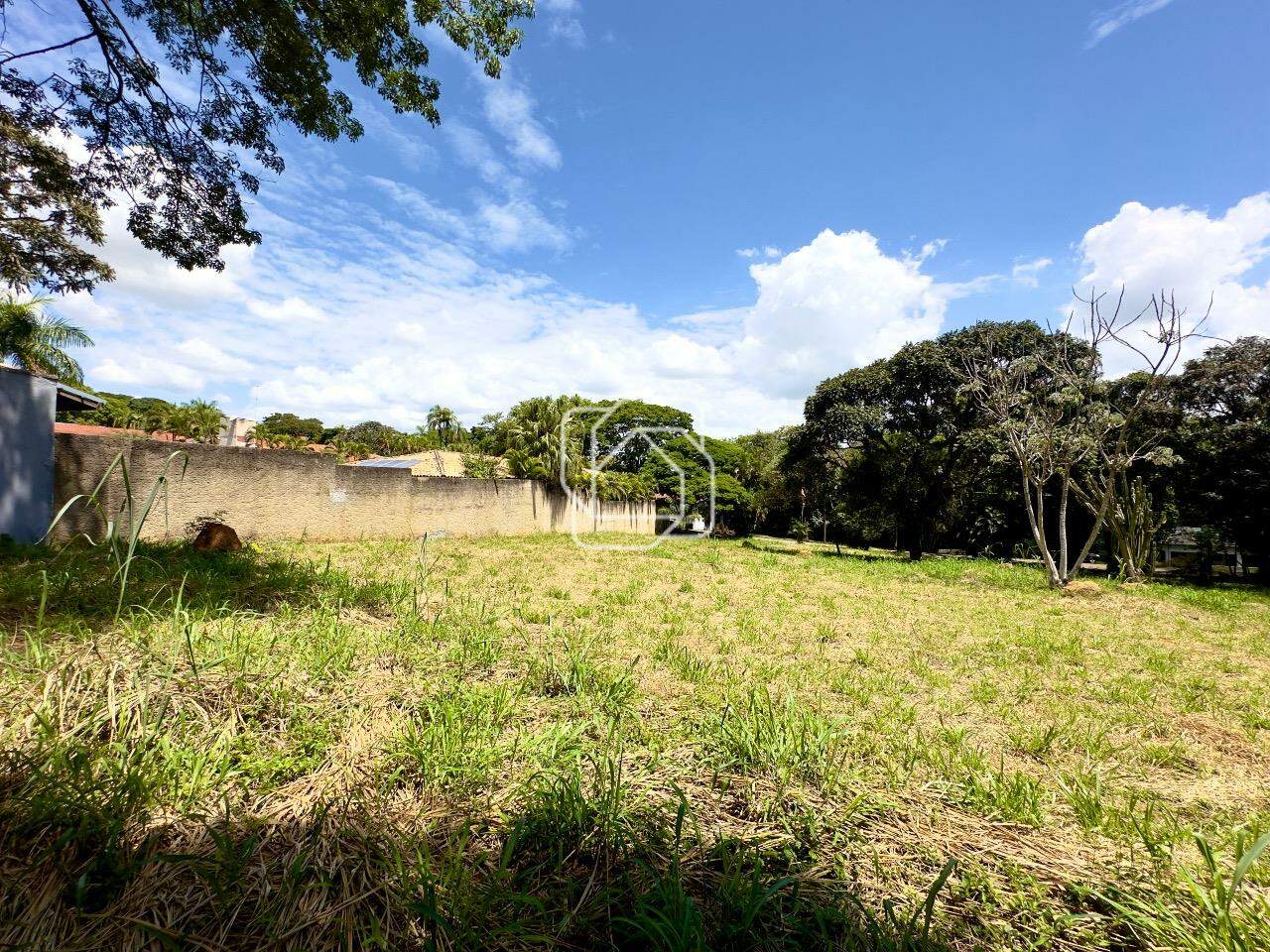 Terreno à venda em Itu - SP - Condomínio Mangueiras de Itu: