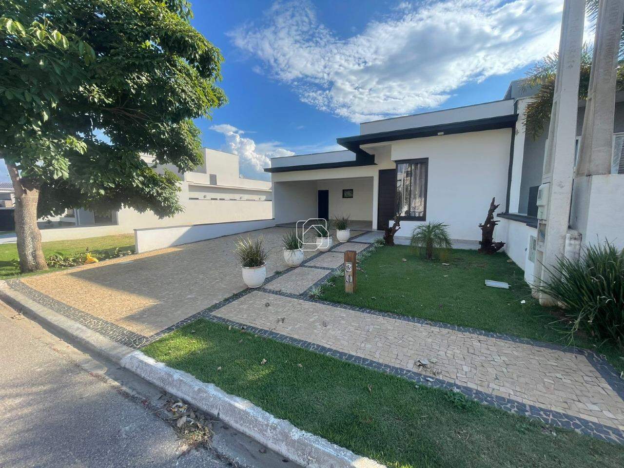 Casa de Condomínio para aluguel em Itu - SP - Condomínio Residencial Mont Blanc: 