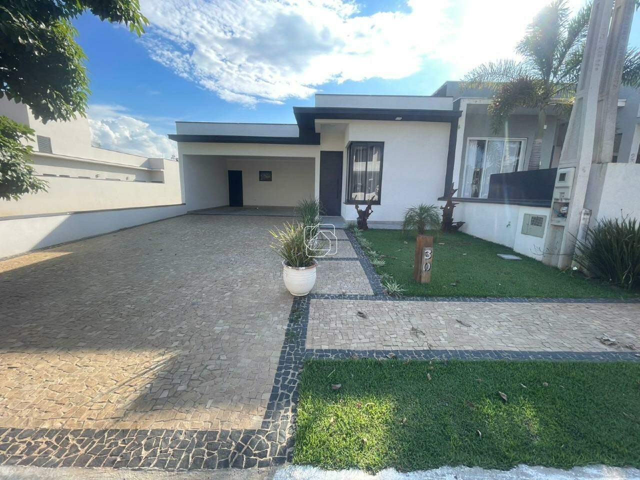Casa de Condomínio para aluguel em Itu - SP - Condomínio Residencial Mont Blanc: 