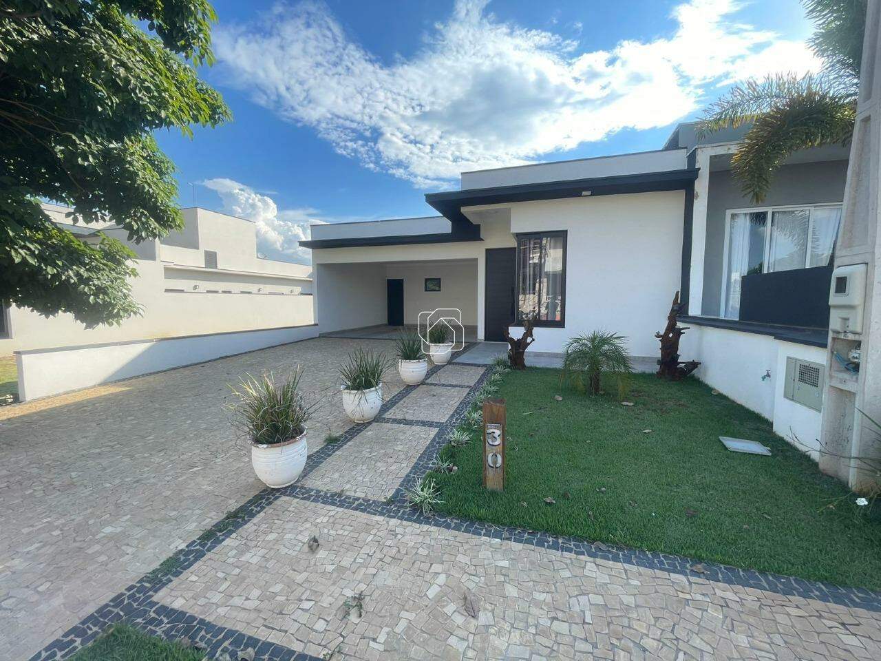 Casa de Condomínio para aluguel em Itu - SP - Condomínio Residencial Mont Blanc: 