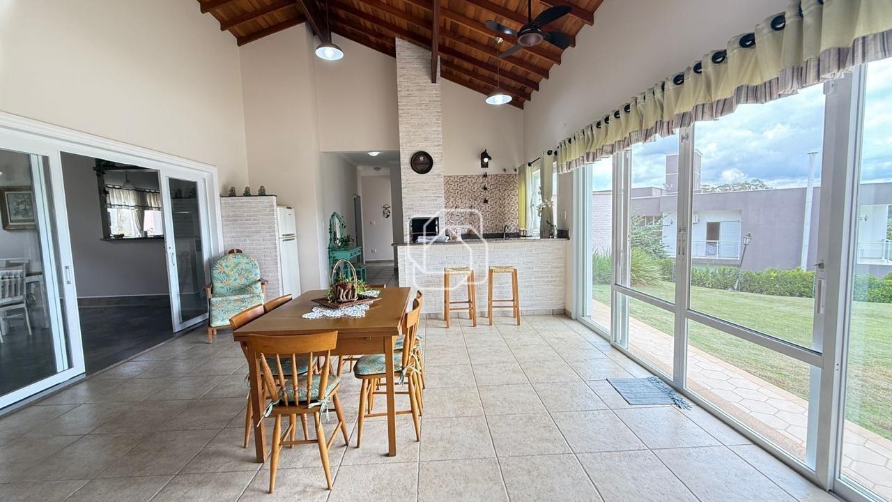 Casa de Condomínio à venda em Salto - SP - Haras Paineiras: