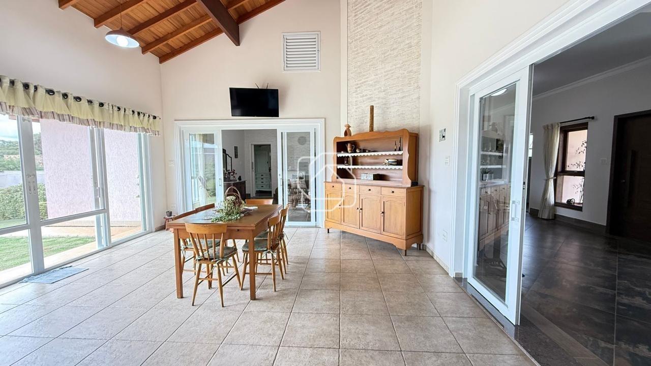 Casa de Condomínio à venda em Salto - SP - Haras Paineiras: