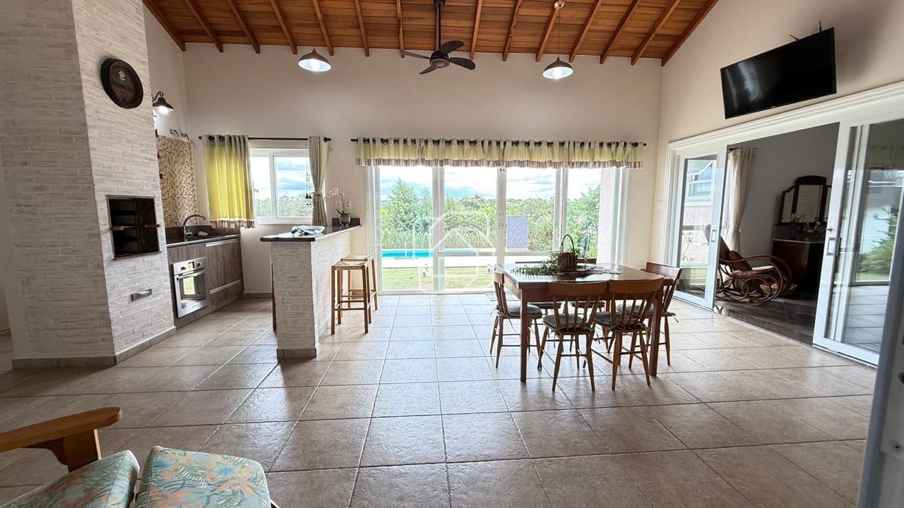 Casa de Condomínio à venda em Salto - SP - Haras Paineiras: