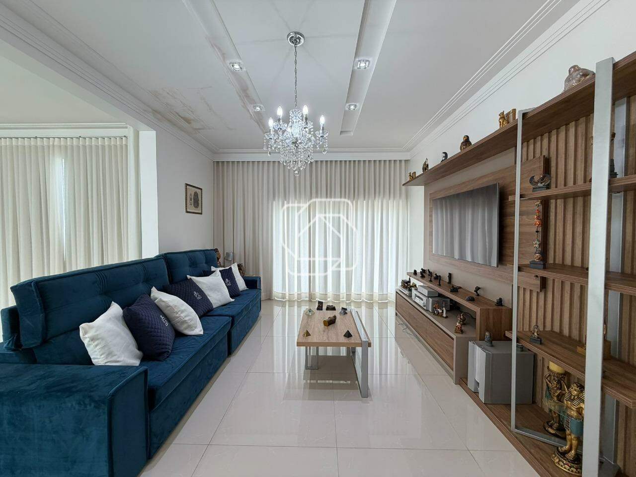 Casa de Condomínio à venda em Indaiatuba - SP - Vale das Laranjeiras: Sala de estar