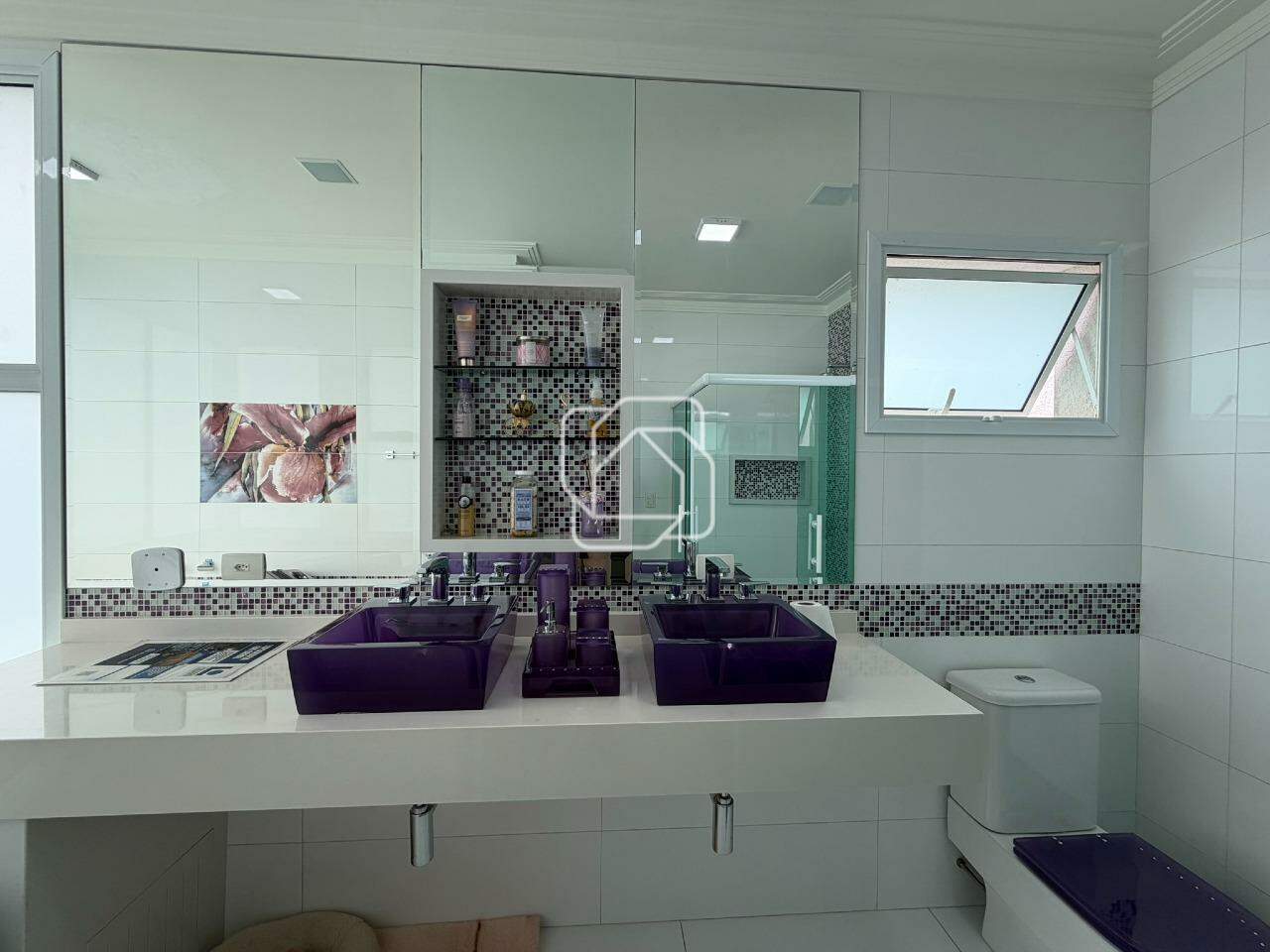 Casa de Condomínio à venda em Indaiatuba - SP - Vale das Laranjeiras: Banheiro