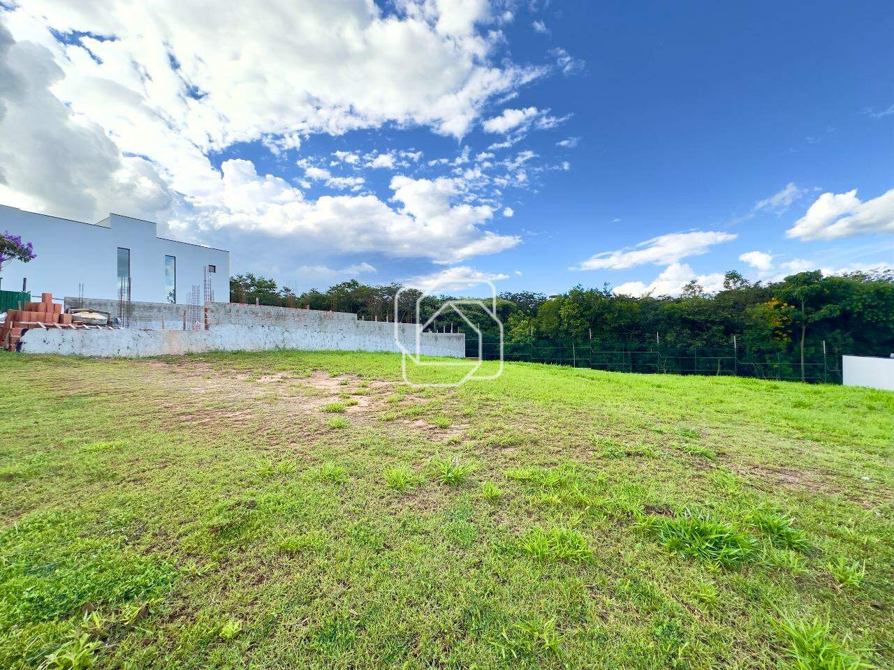 Terreno à venda em Itu - SP - Alphaville Castelo Itu: 