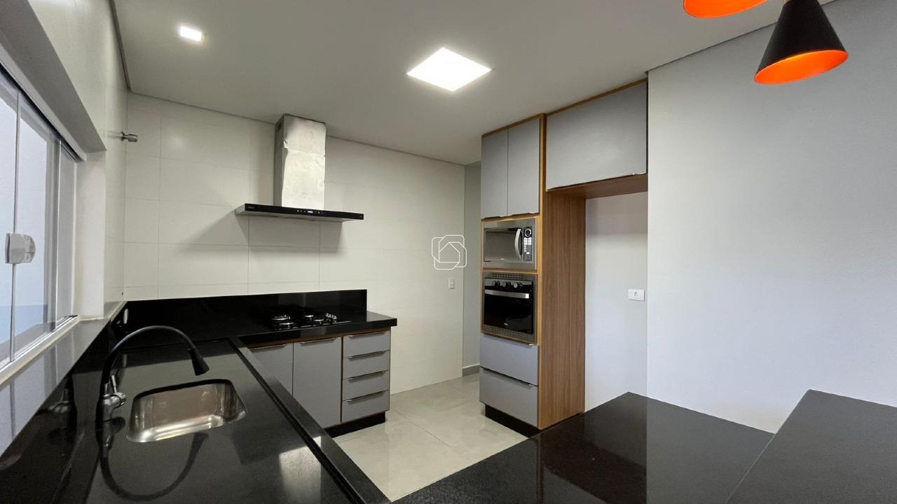 Casa de Condomínio para aluguel em Salto - SP - Jardim Guarujá: 