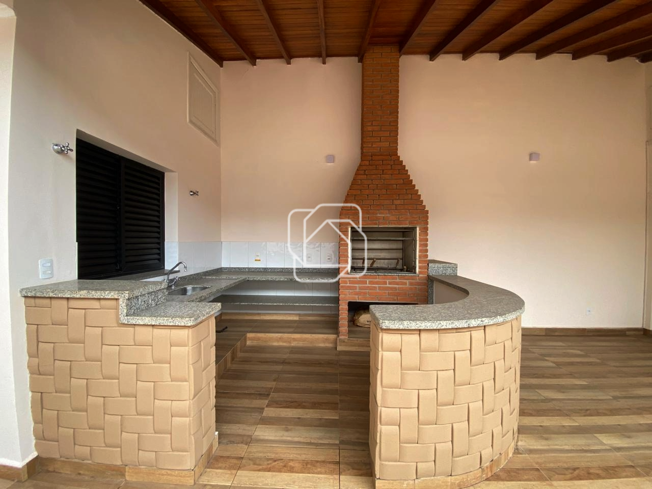 Casa para aluguel em Indaiatuba - SP - Vila Suíça: 
