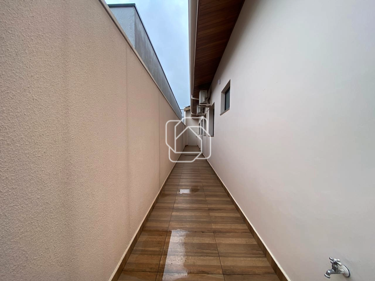 Casa para aluguel em Indaiatuba - SP - Vila Suíça: 