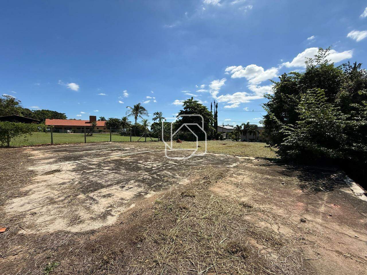 Terreno à venda em Itu - SP - Condomínio Santa Mônica: 