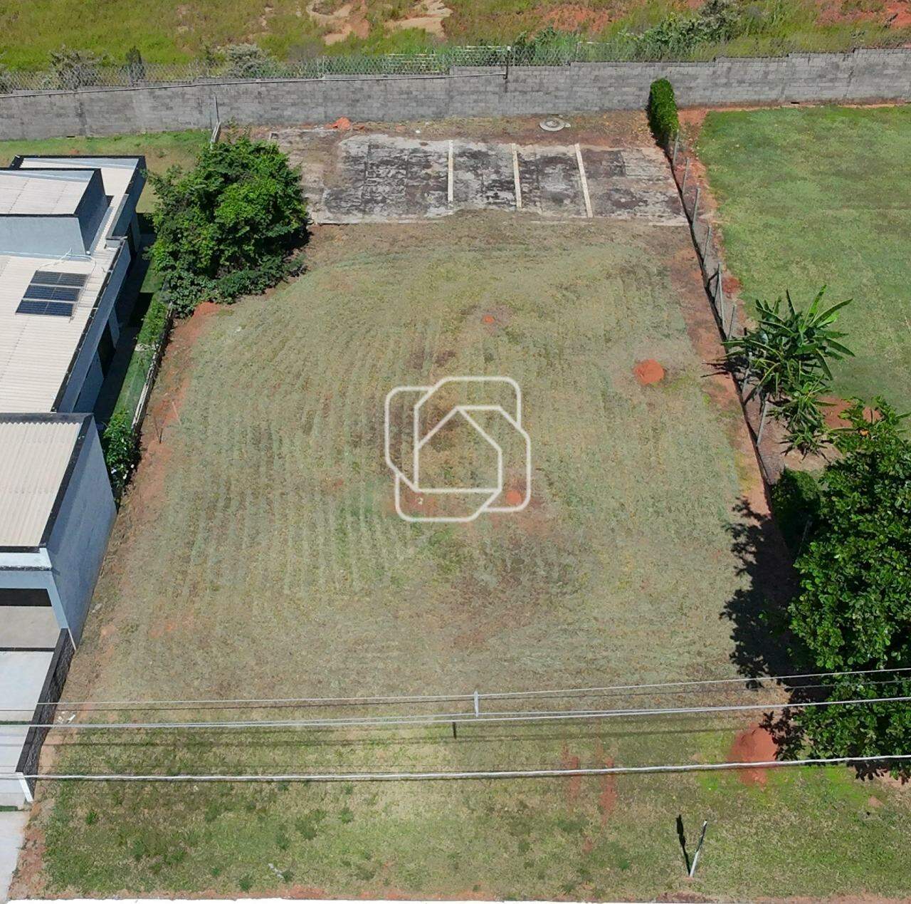 Terreno à venda em Itu - SP - Condomínio Santa Mônica: 