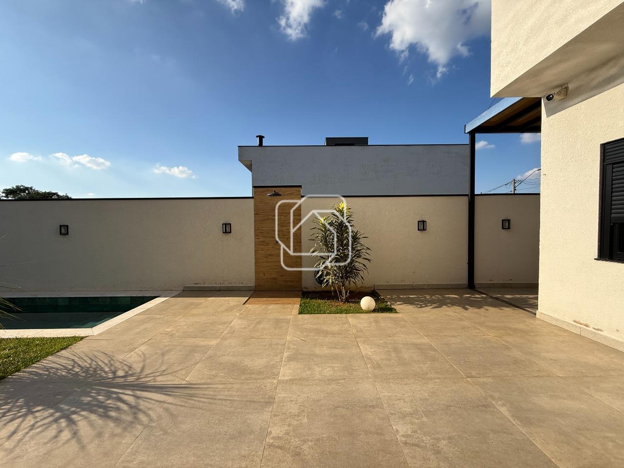 Casa de Condomínio à venda em Indaiatuba - SP - Jardins Di Roma: Área externa