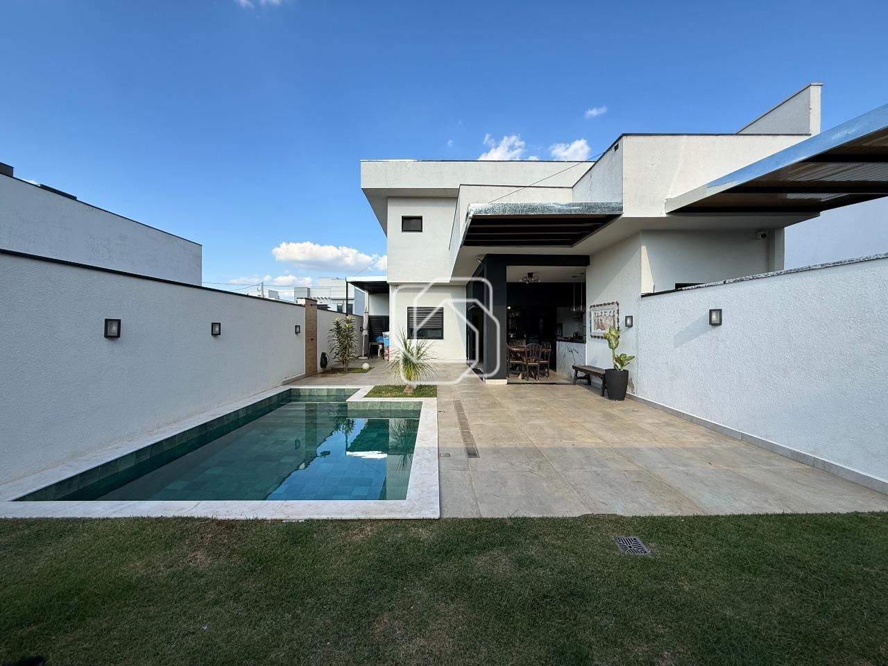 Casa de Condomínio à venda em Indaiatuba - SP - Jardins Di Roma: Área da piscina