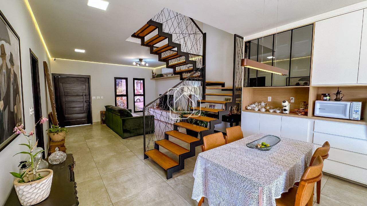 Casa de Condomínio à venda em Indaiatuba - SP - Jardins Di Roma: Sala de jantar