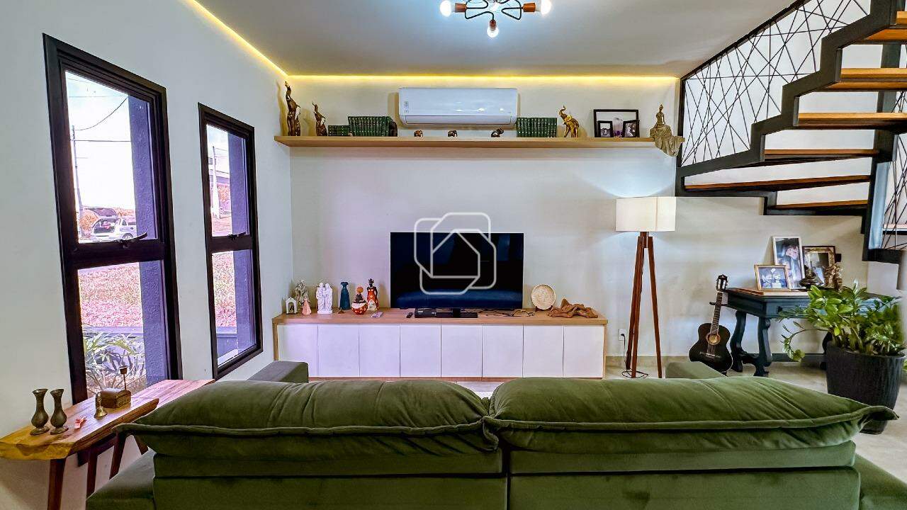 Casa de Condomínio à venda em Indaiatuba - SP - Jardins Di Roma: Sala de estar