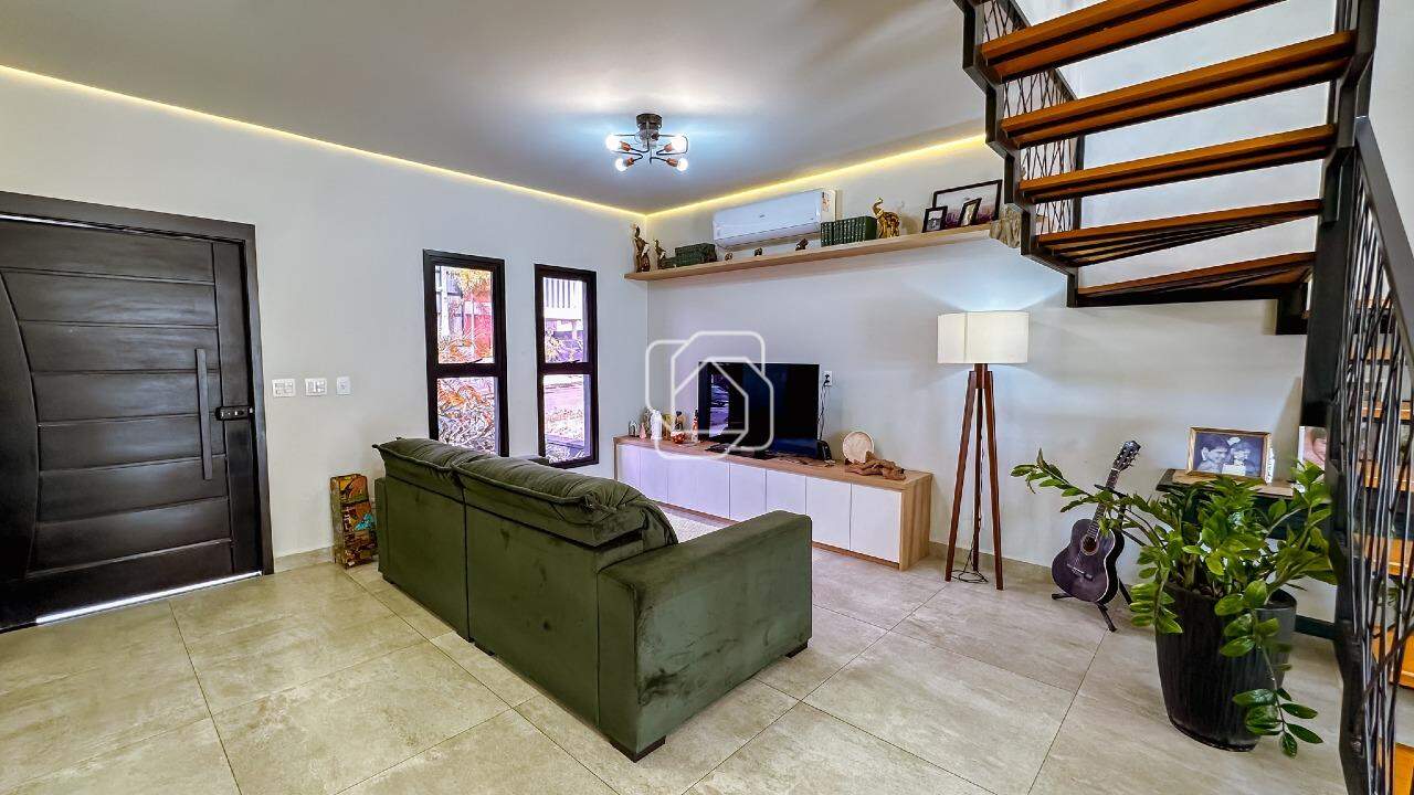 Casa de Condomínio à venda em Indaiatuba - SP - Jardins Di Roma: Sala de estar