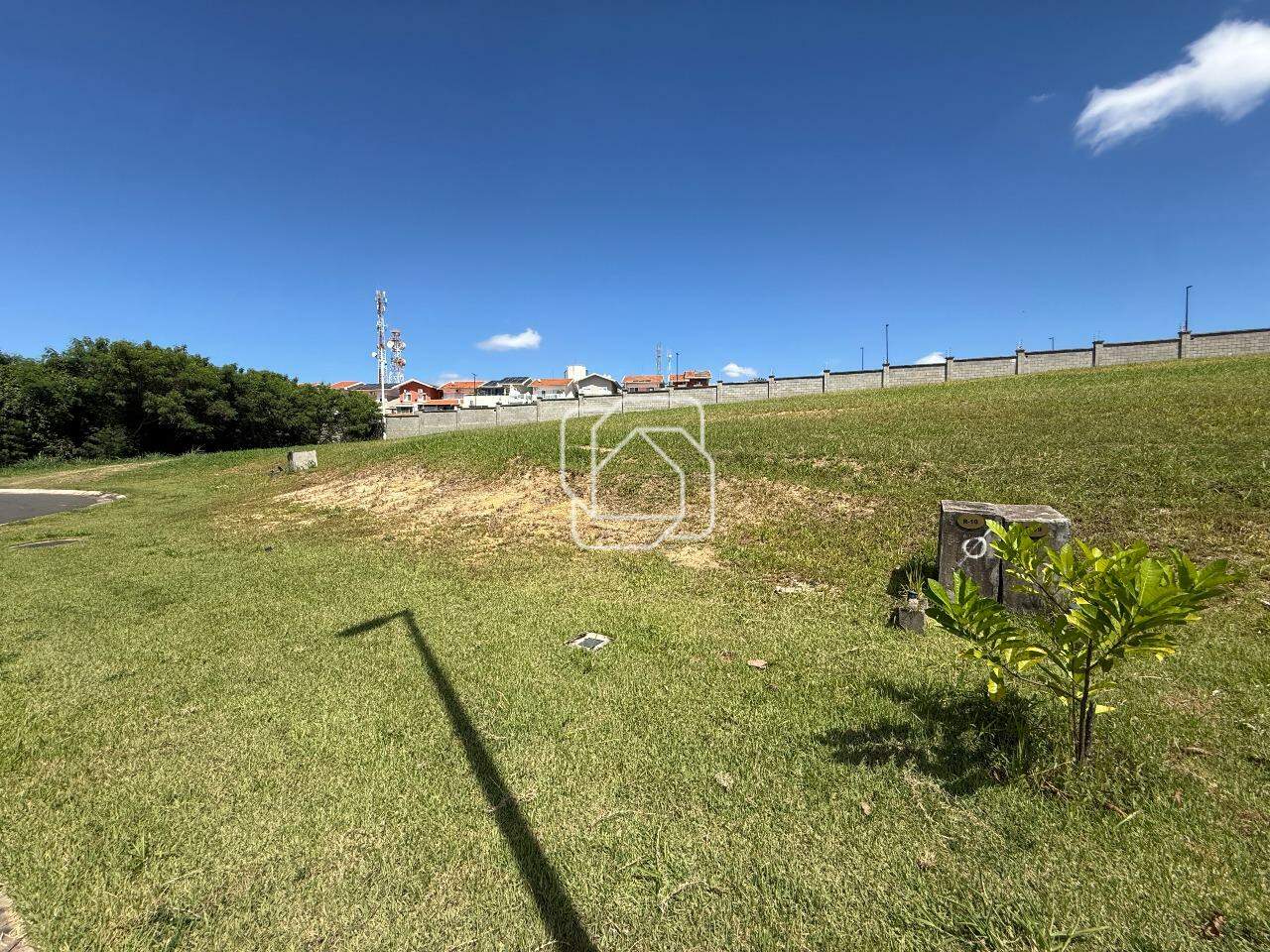 Terreno à venda em Indaiatuba - SP - Parque Villa dos Pinheiros: Visão geral do terreno