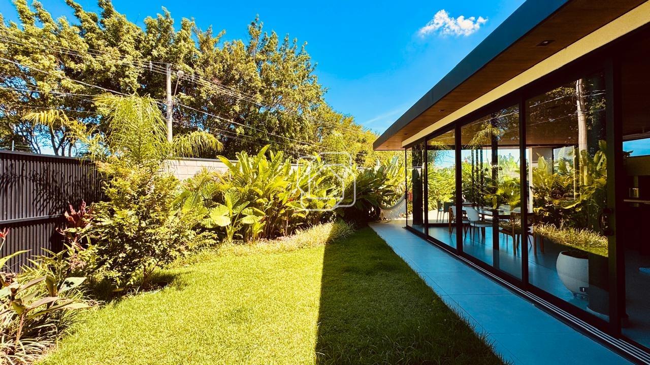 Casa de Condomínio à venda em Indaiatuba - SP - Jardins Di Roma: Área externa