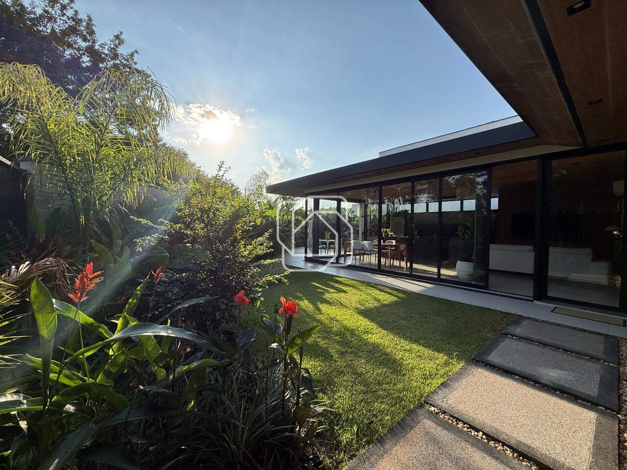 Casa de Condomínio à venda em Indaiatuba - SP - Jardins Di Roma: QUINTAL