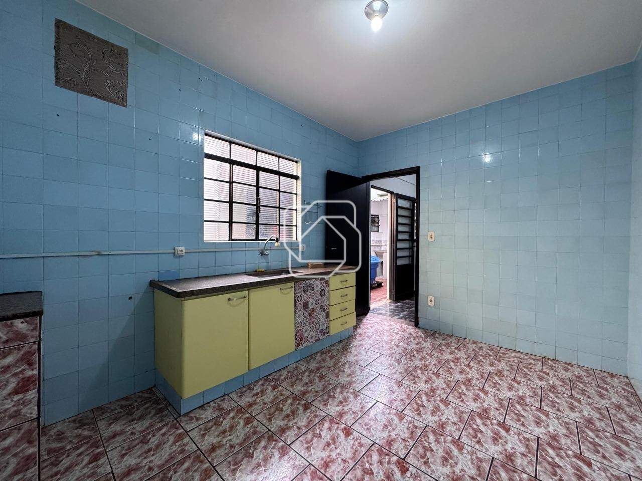 Kitnet para aluguel em Itu - SP - Alto: 