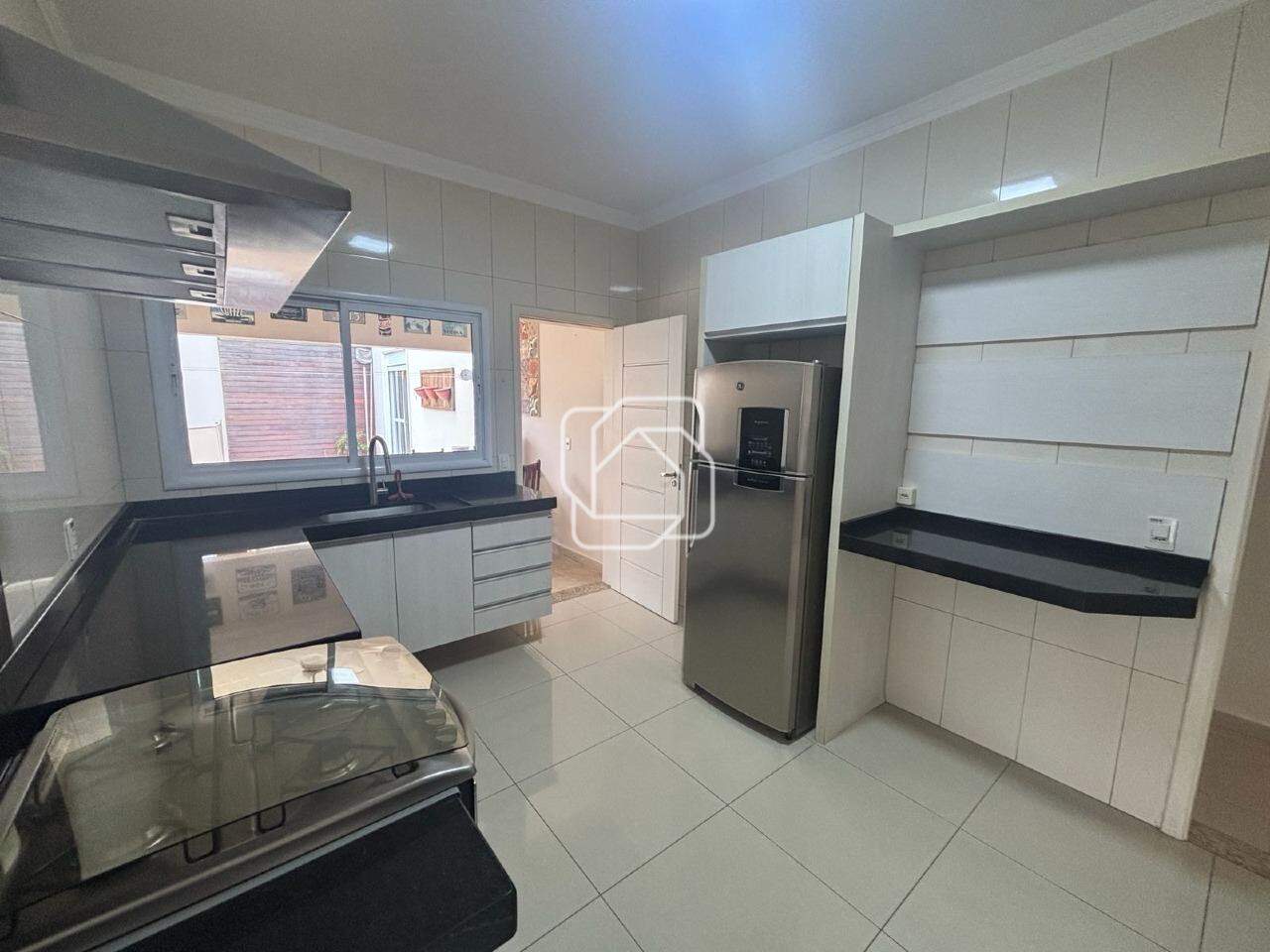 Casa de Condomínio para aluguel em Indaiatuba - SP - Jardim Portal dos Ipês: 