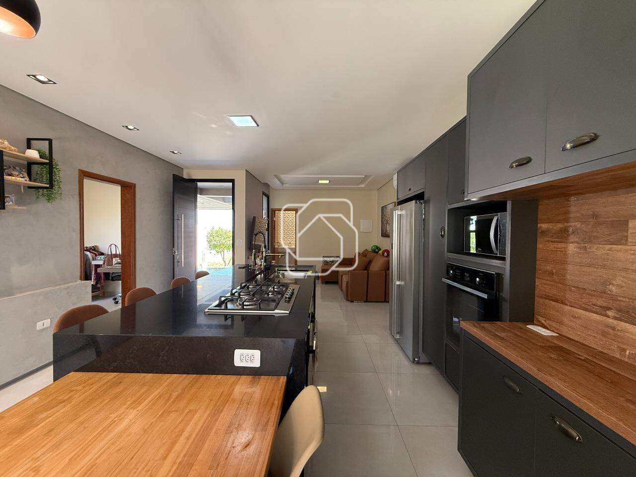 Casa de Condomínio à venda em Indaiatuba - SP - Jardim Residencial Viena: Cozinha integrada