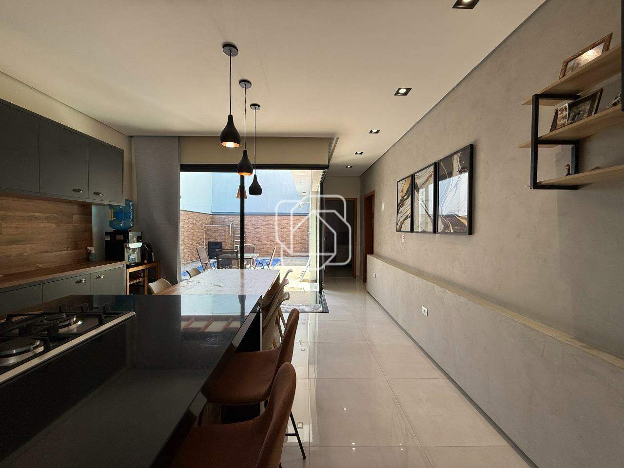 Casa de Condomínio à venda em Indaiatuba - SP - Jardim Residencial Viena: Cozinha integrada