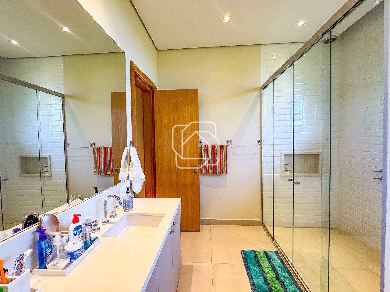 Casa de Condomínio à venda em Monte Mor - SP - Haras Larissa: Banheiro