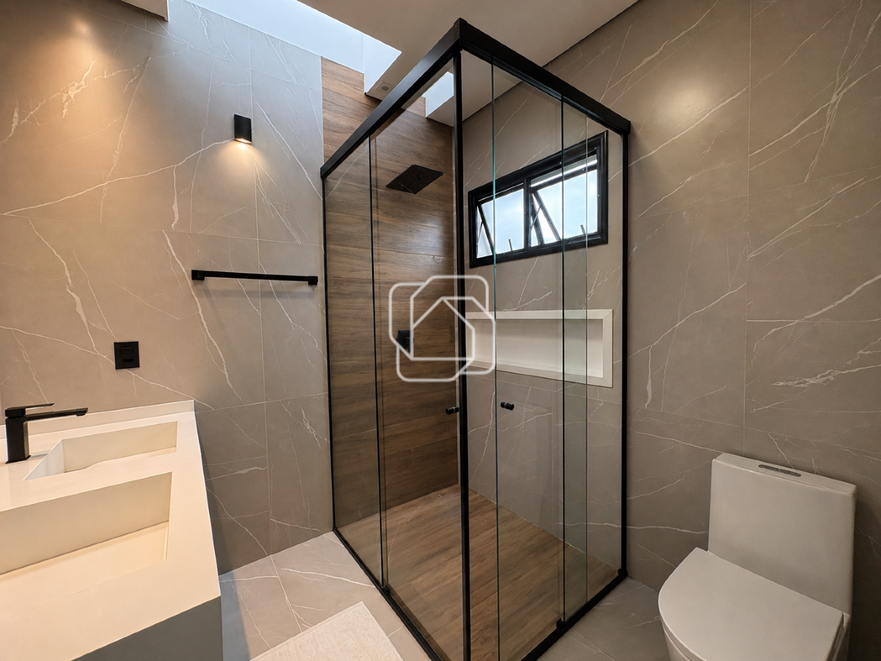 Casa de Condomínio para aluguel em Indaiatuba - SP - Jardim Laguna: 