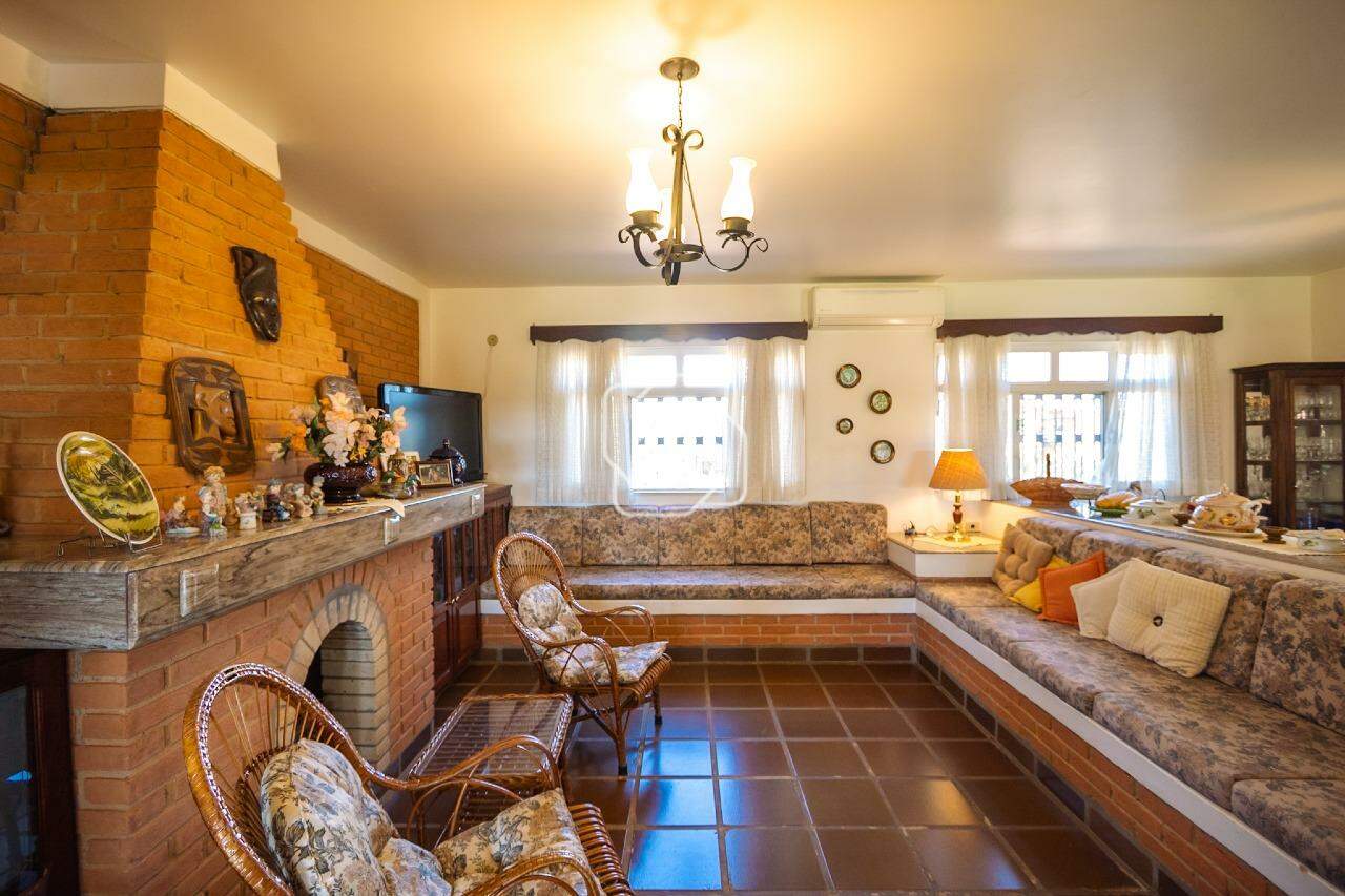Casa de Condomínio à venda em Indaiatuba - SP - Vale das Laranjeiras: Sala de estar