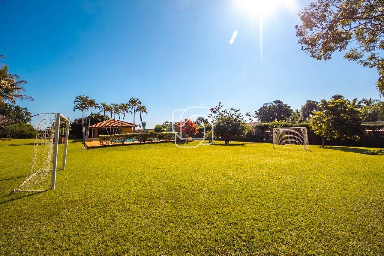Casa de Condomínio à venda em Indaiatuba - SP - Vale das Laranjeiras: Campo de futebol