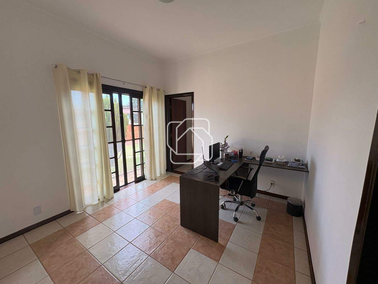 Casa de Condomínio à venda em Indaiatuba - SP - Terras de Itaici: Escritório