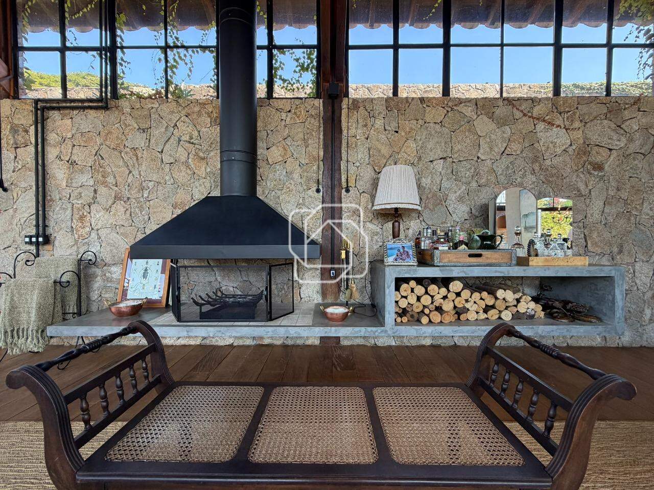 Casa de Condomínio à venda em Monte Mor - SP - Haras Larissa: Sala de estar