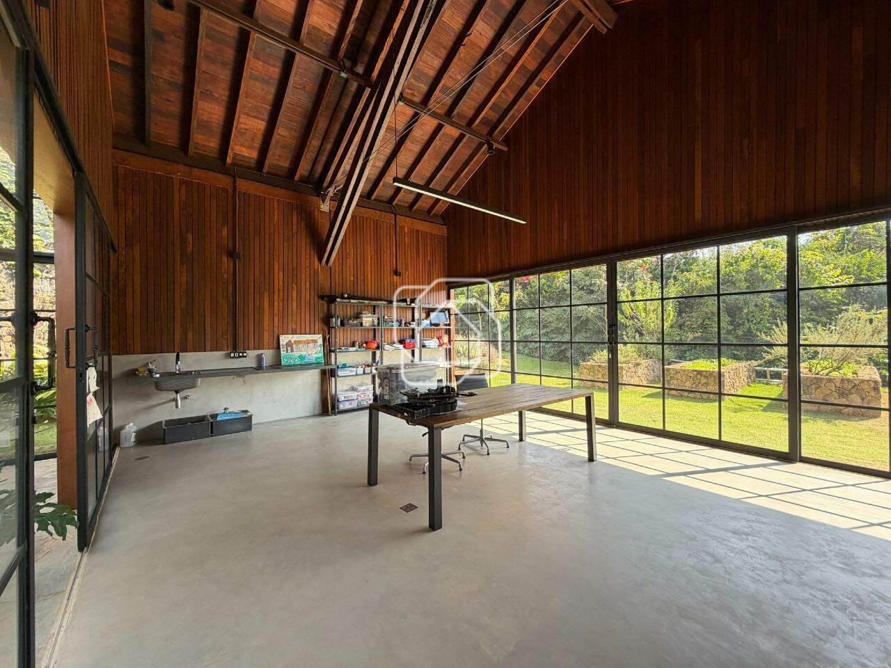 Casa de Condomínio à venda em Monte Mor - SP - Haras Larissa: Ateliê 