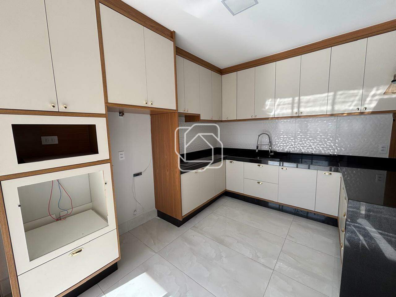 Casa de Condomínio para aluguel em Indaiatuba - SP - Residencial Milano: 