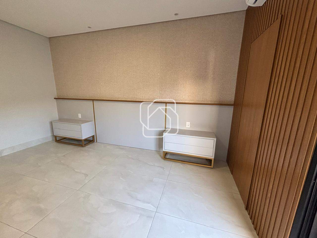 Casa de Condomínio para aluguel em Indaiatuba - SP - Residencial Milano: 