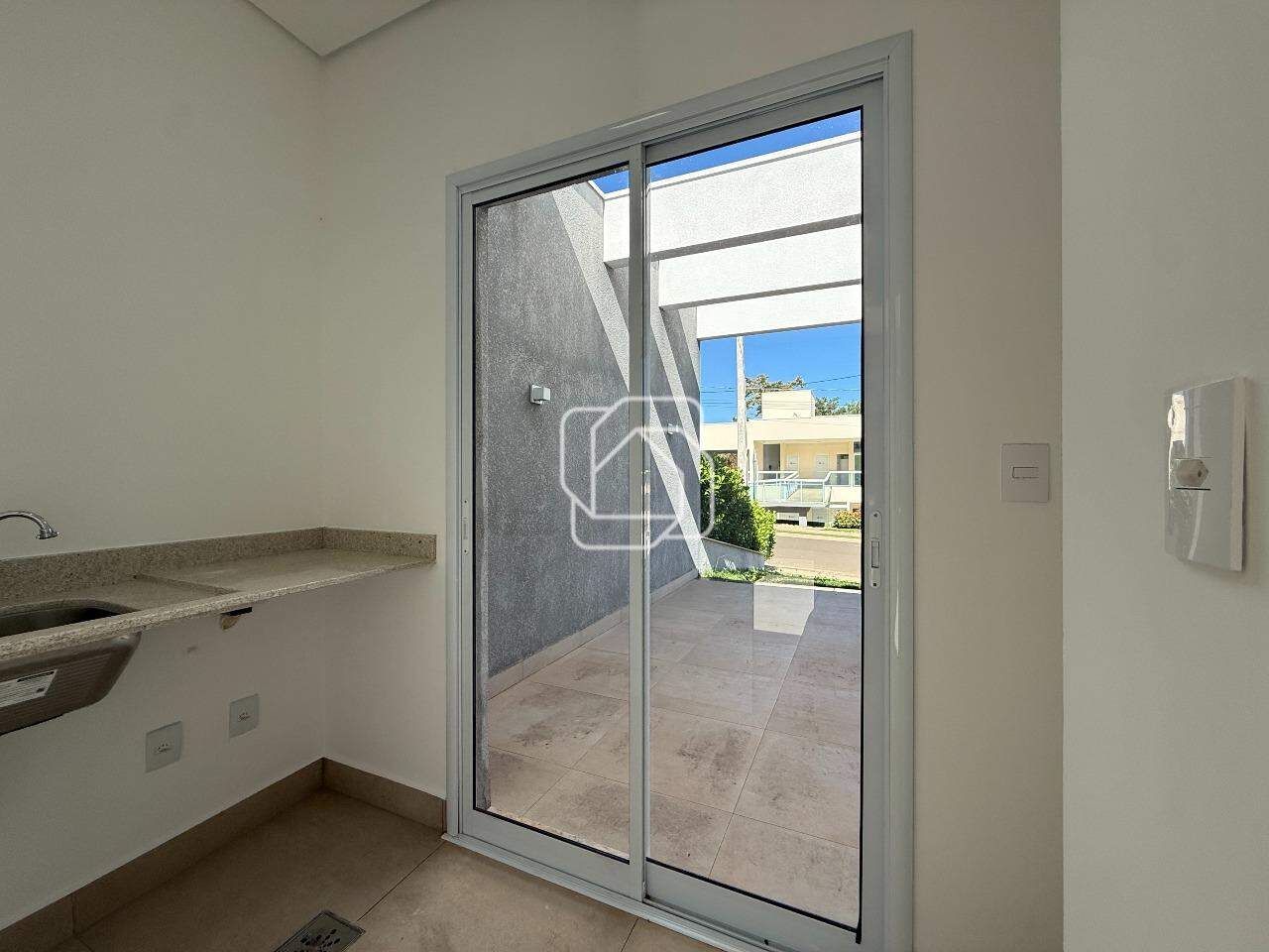 Casa de Condomínio à venda em Indaiatuba - SP - Jardim Residencial Viena: Lavanderia