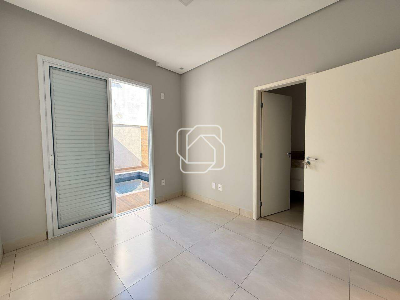 Casa de Condomínio à venda em Indaiatuba - SP - Jardim Residencial Viena: Dormitório