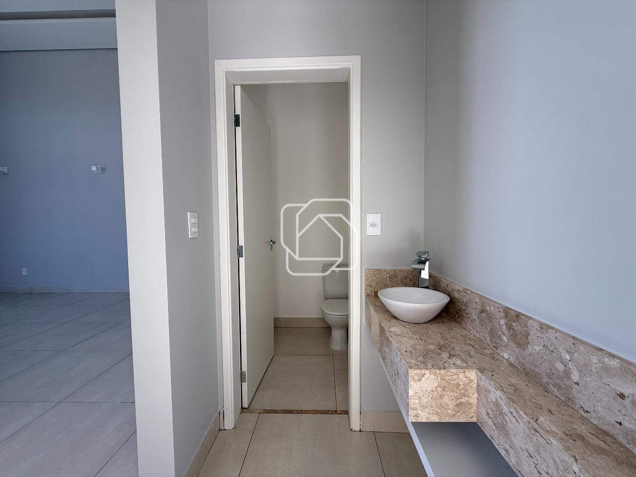 Casa de Condomínio à venda em Indaiatuba - SP - Jardim Residencial Viena: Lavabo